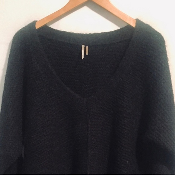 Free People Barely brush oversized alpaca sweater, M - Picture 7 of 8